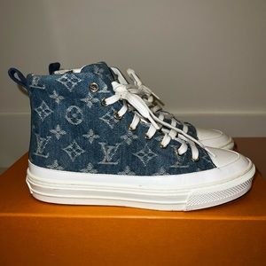 LV SNEAKER